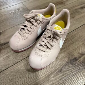 Nike classic Cortez fossil stone Sneakers with White Logo